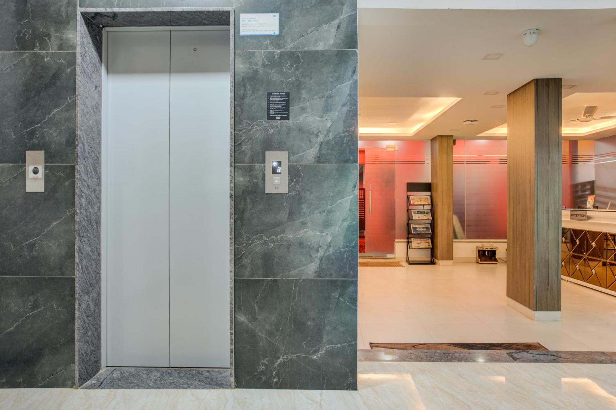 Hotel Sterling Inn Bangalore International Airport Yelahanka 외부 사진