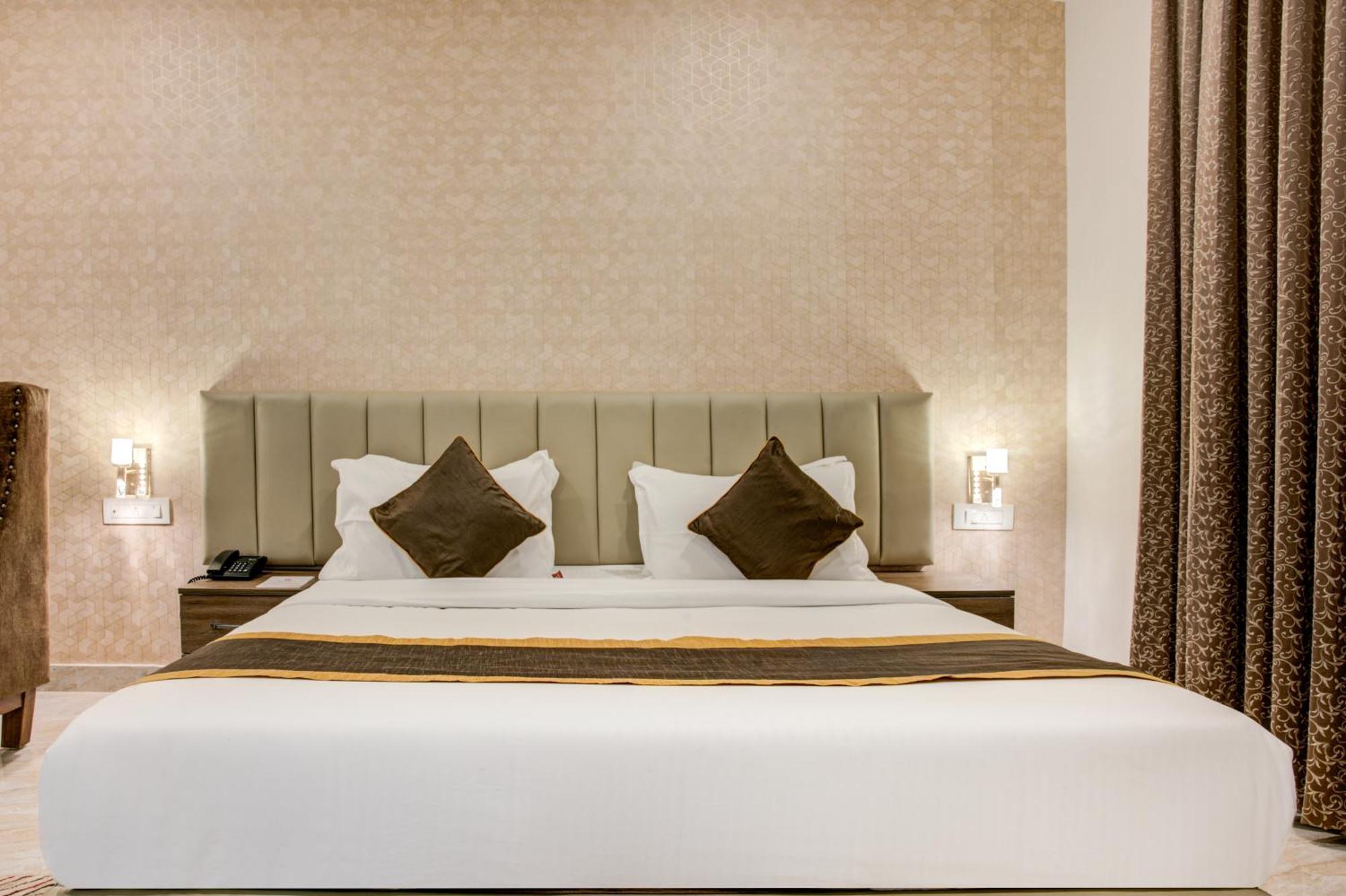 Hotel Sterling Inn Bangalore International Airport Yelahanka 외부 사진