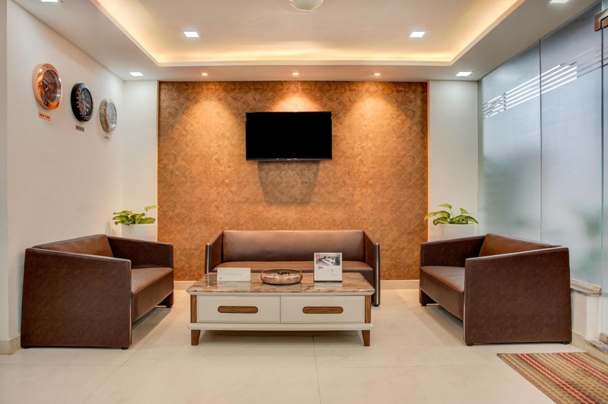 Hotel Sterling Inn Bangalore International Airport Yelahanka 외부 사진